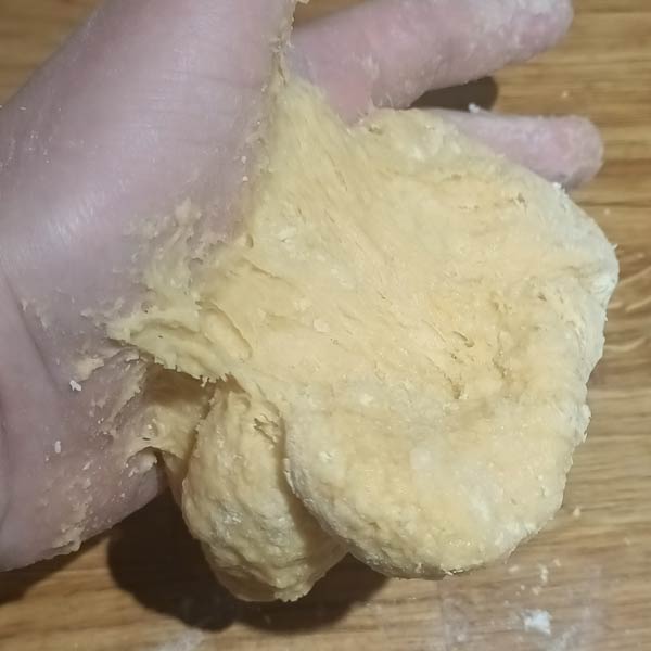 Sticky pasta dough
