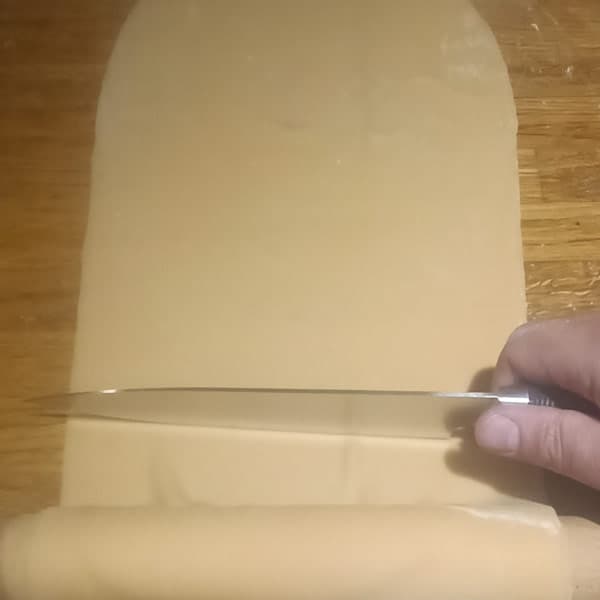 Cutting homemade pasta